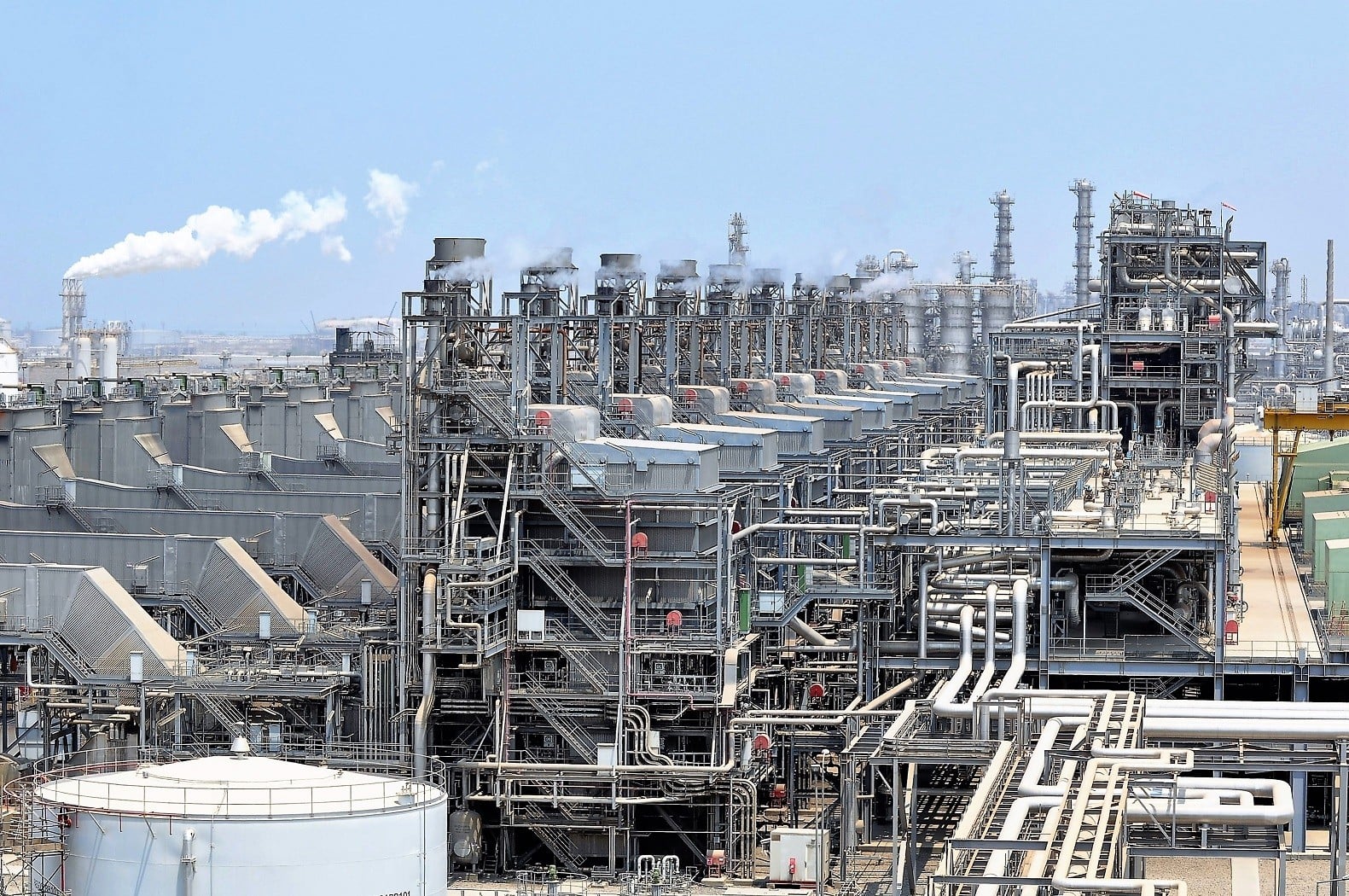 "أكوا باور" تبيع جزء من حصتها في "راوك" إلى "حصانة" بـ 844 مليون ريال