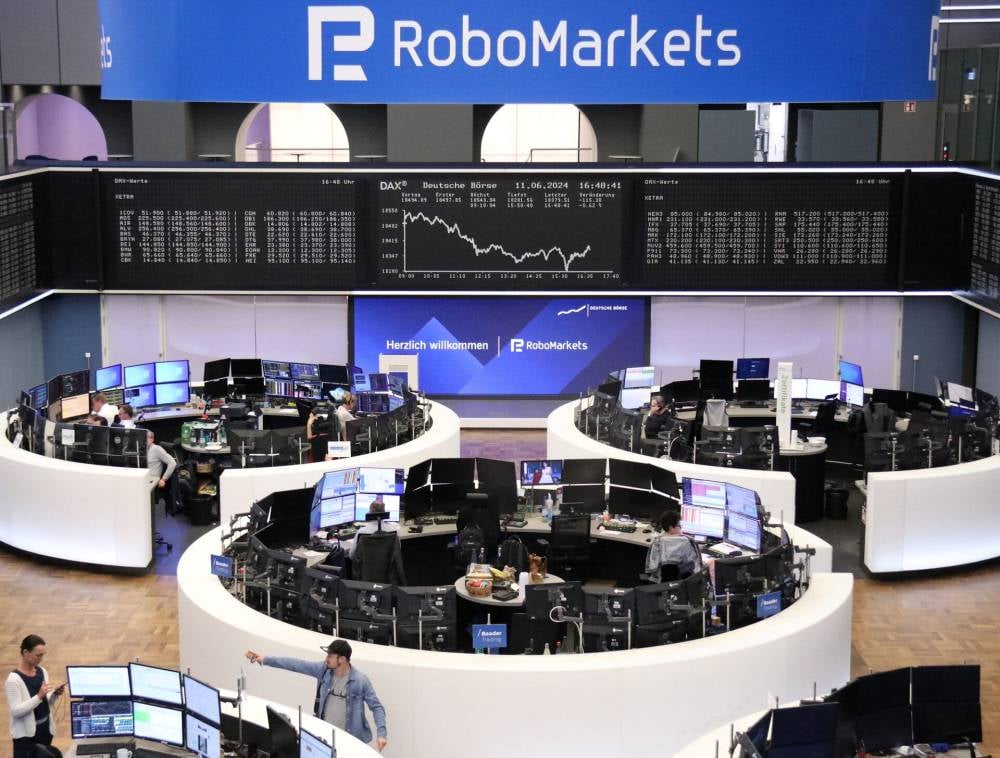 الأسهم الأوروبية تصعد 0.9 % بقيادة قطاع العقارات