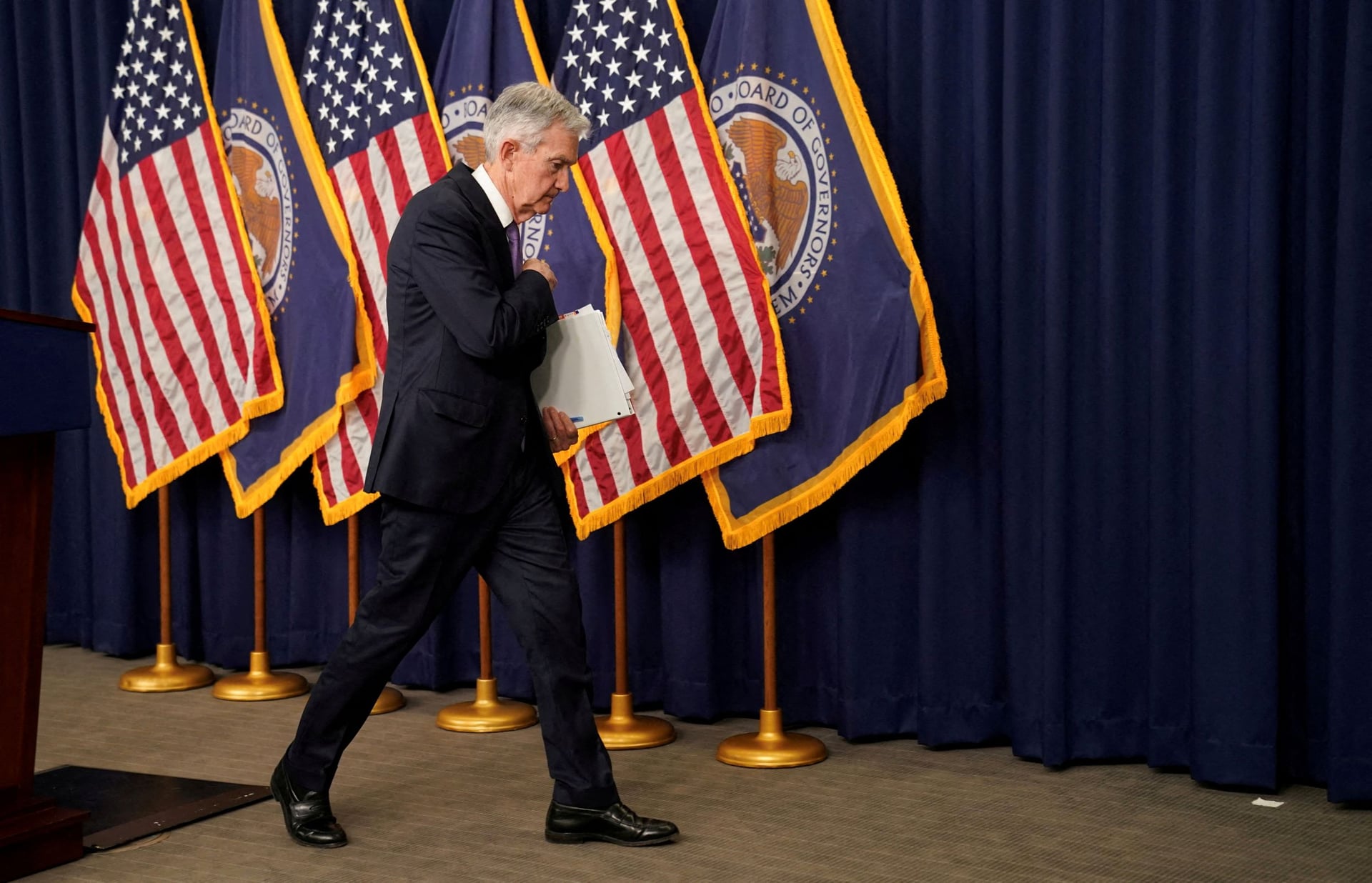 ما وراء التشديد الخفي للاحتياطي الفيدرالي؟