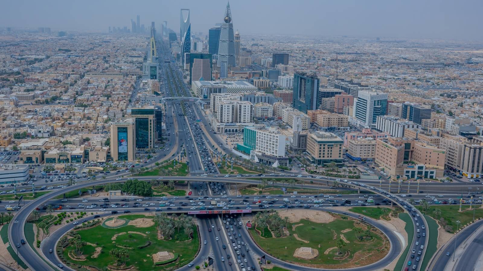 السعودية.. نمو متسارع للقطاع غير النفطي بدعم الطلبيات الجديدة وتزايد ثقة الشركات