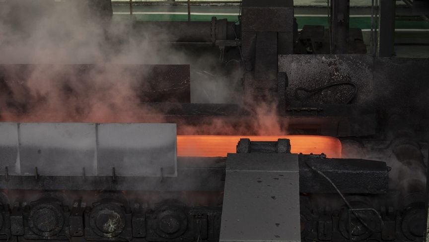 قفزة بأكثر من 300% في صادرات الصين من الصلب شبه المُصنع