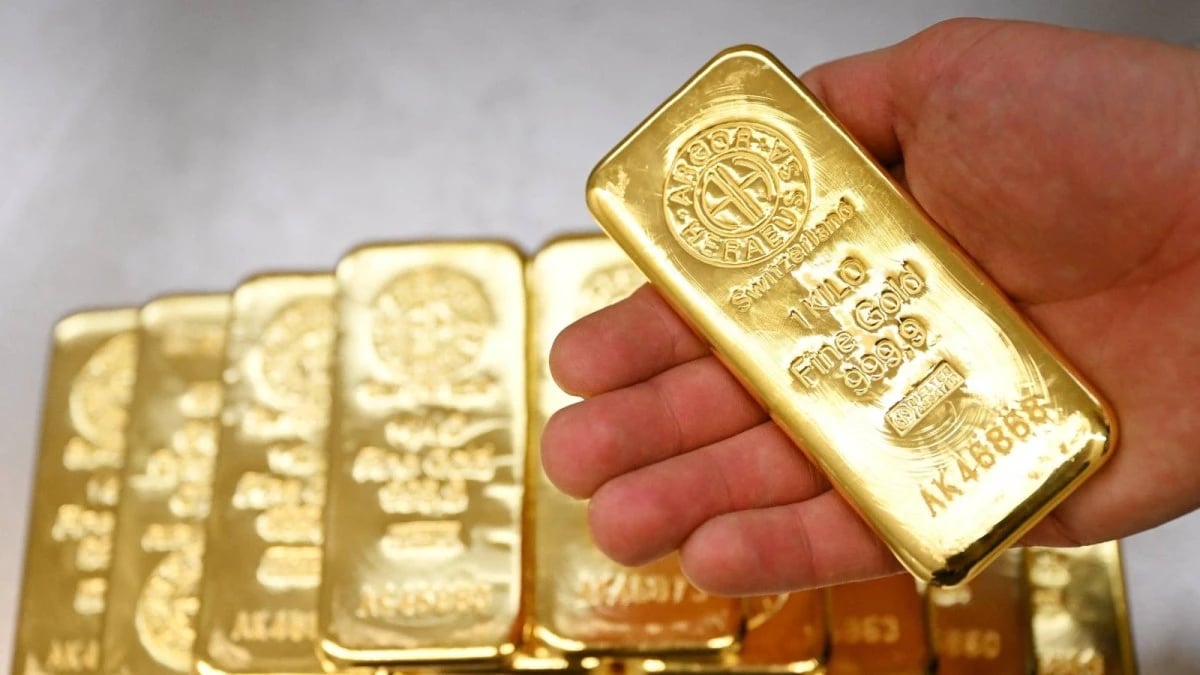 الذهب يسجل أسرع تراجع منذ سنوات غداة بلوغ سعره مستويات قياسية