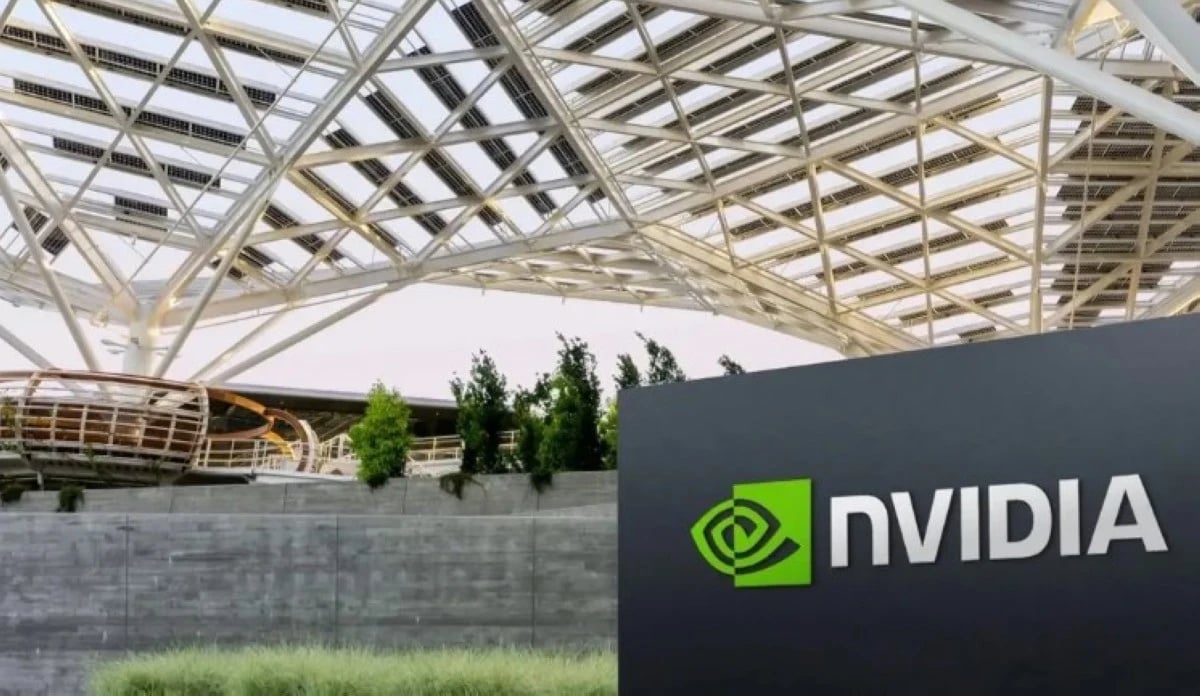 قيصر الذكاء الاصطناعي الأمريكي: الصين ترفض رقائق "إنفيديا H200"