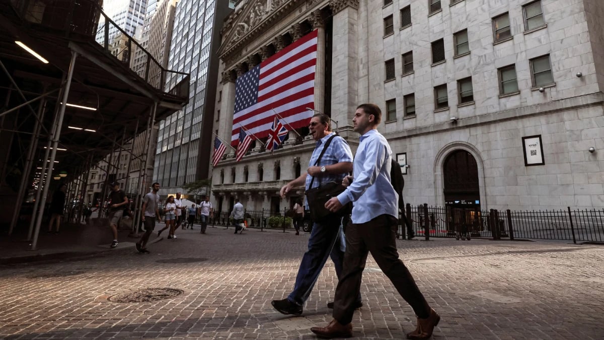 الرابحون والخاسرون في أسواق الأسهم خلال 2025