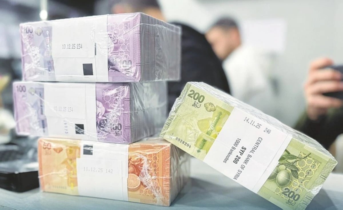 سورية: استبدال العملة لا يرتبط بالدولار ولا يستهدف الليرة التركية