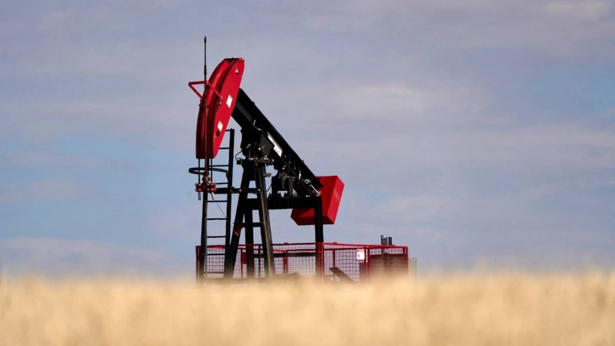 النفط قرب أعلى مستوياته في شهرين بدعم مخاوف تعطل الإمدادات