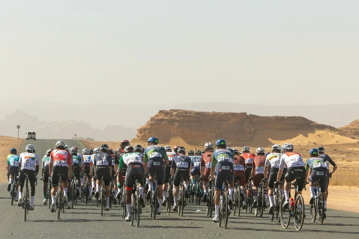 السويسري يانيس فوازارد يتصدر المرحلة الثالثة من طواف العُلا 2026