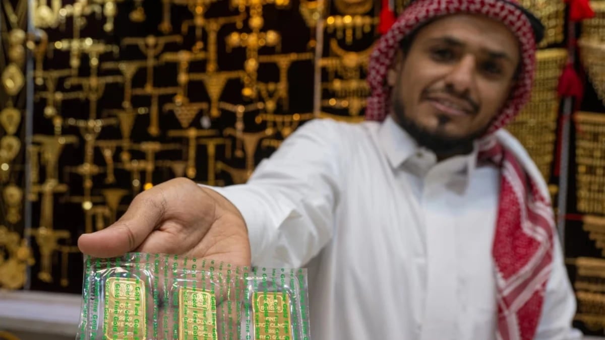 كيف كانت اتجاهات المستهلكين في السعودية بين خيارات بيع وشراء الذهب؟