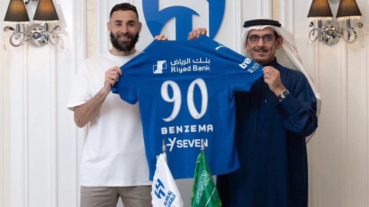 ما تأثير صفقة انتقال بنزيما في الهلال تسويقيا واستثماريا ؟