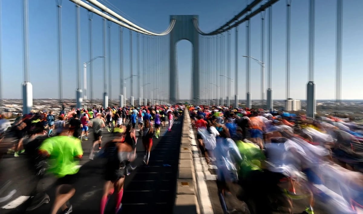 من "هيرميس" إلى الماراثون .. جيل زد يقلب معادلة الوجاهة المجتمعية