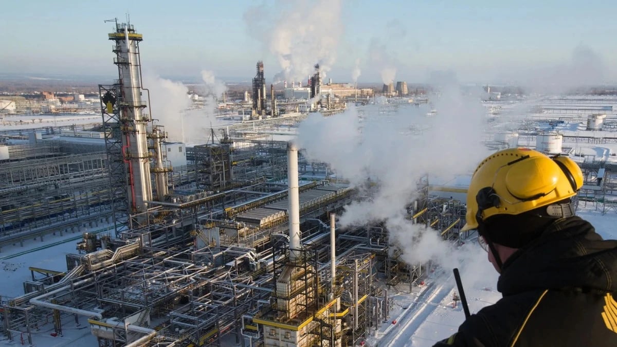 النفط يرتفع بضغط تطورات التوترات الجيوسياسية