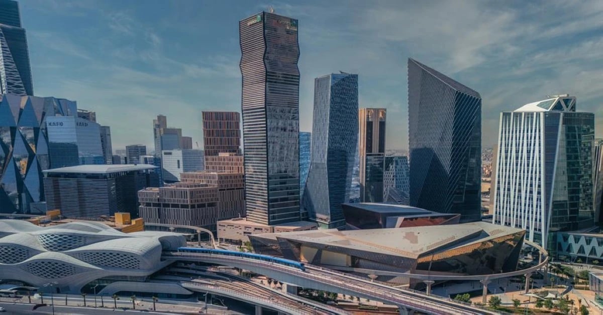 شركات سعودية تسرّع خطط الطرح العام في دعم جديد للسوق