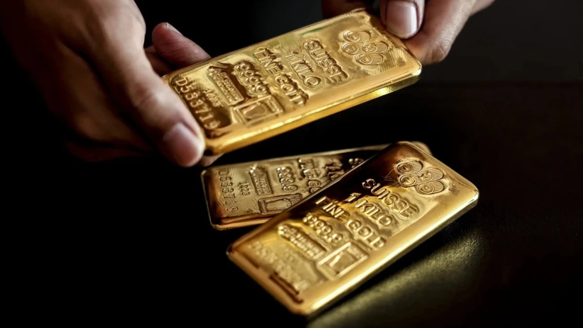 الذهب يتراجع وسط عمليات جني أرباح بعد موجة صعود