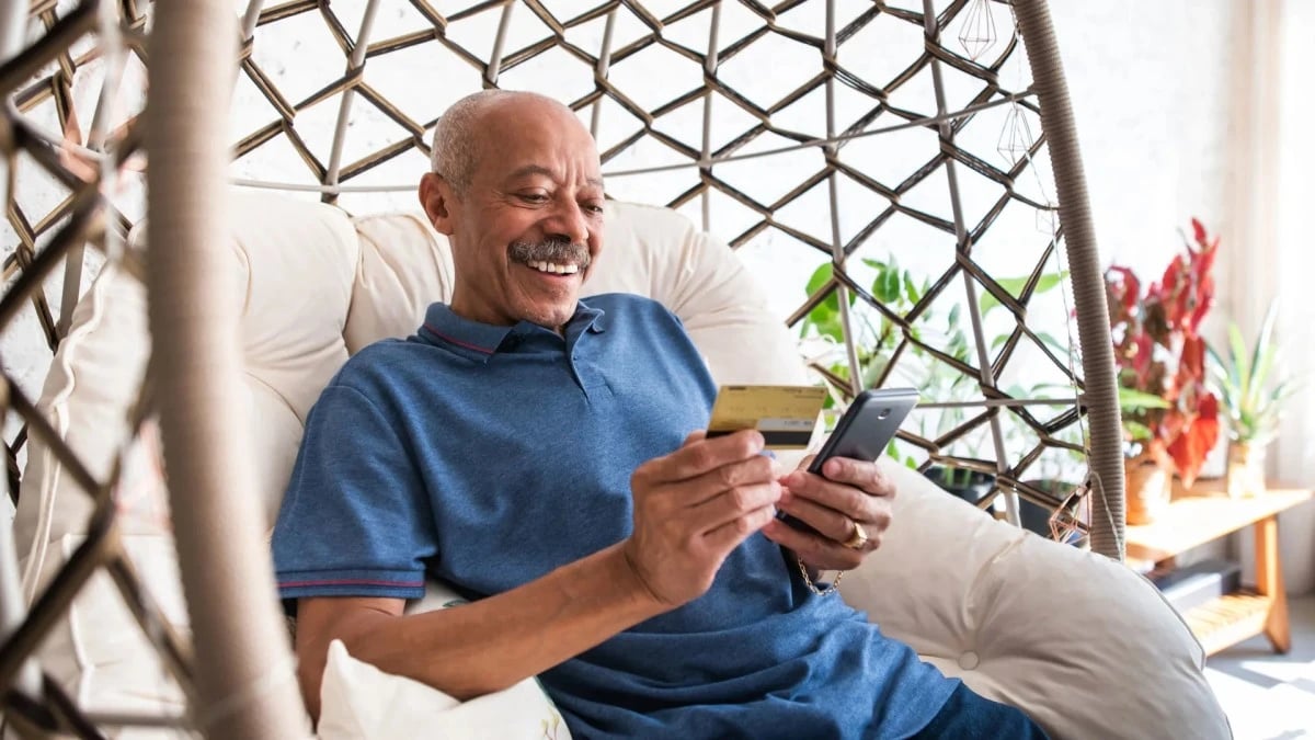 عادات إنفاق أغنى جيل تحت المجهر