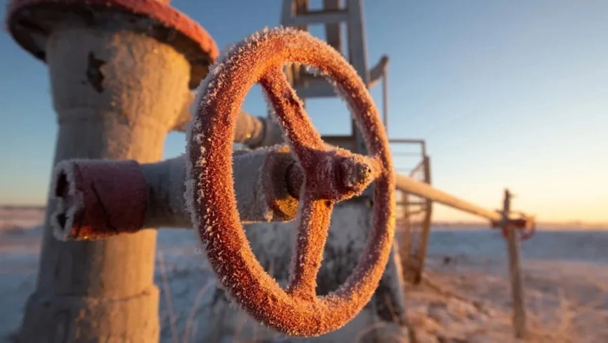 حرب إيران تدفع ترمب إلى تغيير موقفه بشأن النفط الروسي