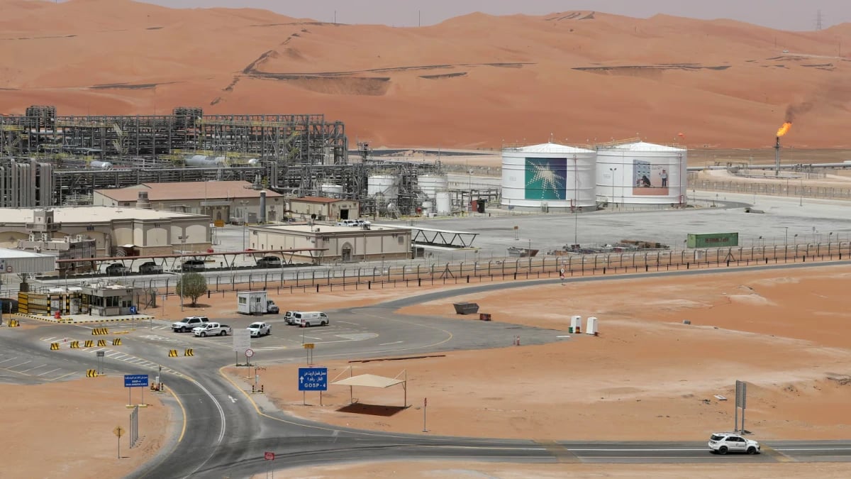 حقل الشيبة .. خبيئة الربع الخالي المستعصية على العدوان