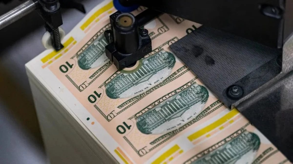 رهانات صعود الدولار تبلغ أعلى مستوى منذ 2022 مع ارتفاع النفط