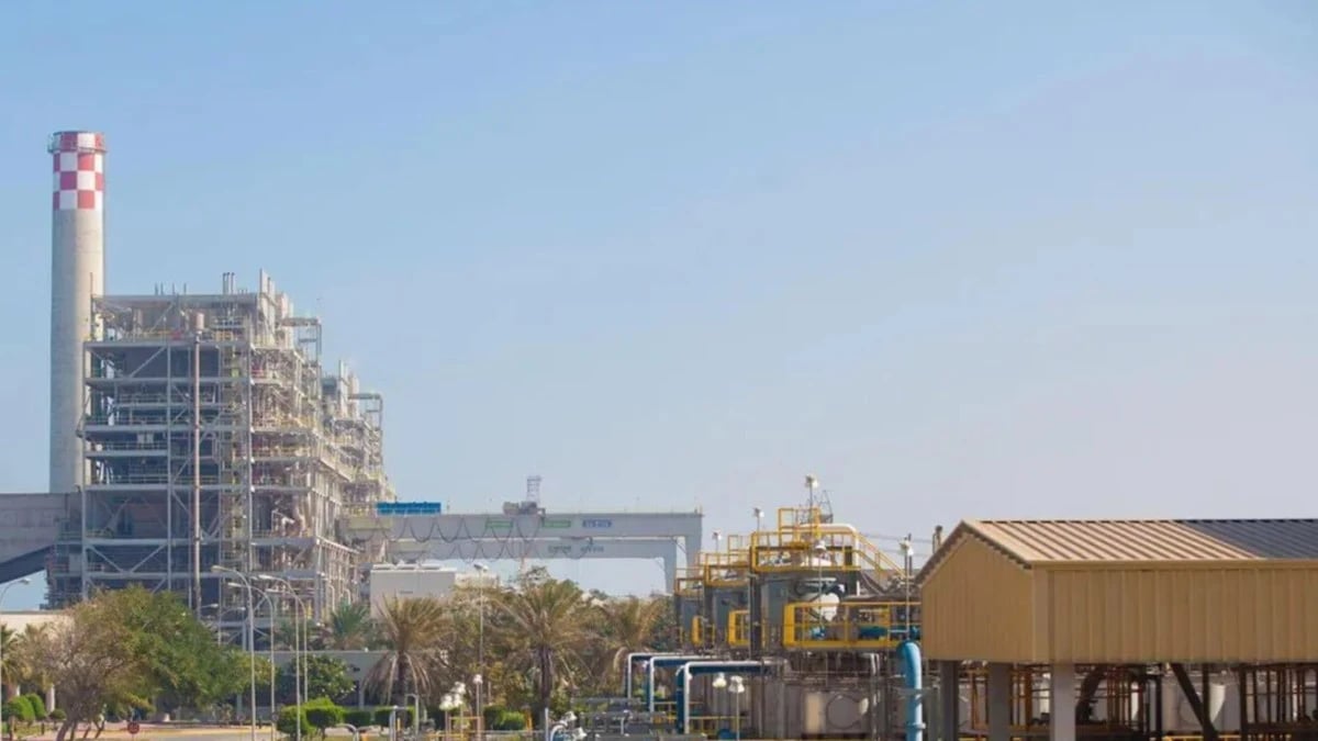 إنشاء مجمع يضم 100 مصنع في رابغ والتشغيل الأولي منتصف 2027