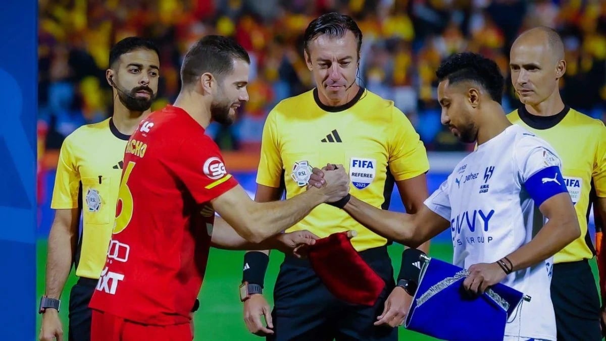 40 طاقمًا أجنبيًا تكلف أندية دوري «روشن» 13.8 مليون ريال في نصف موسم