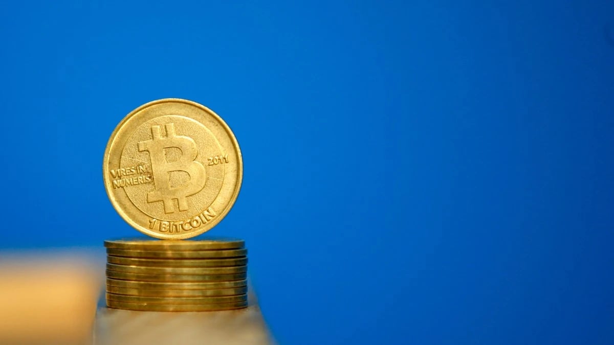 بيتكوين عند أعلى مستوى في 12 أسبوعا وسط تفاؤل بشأن اتفاق مع إيران