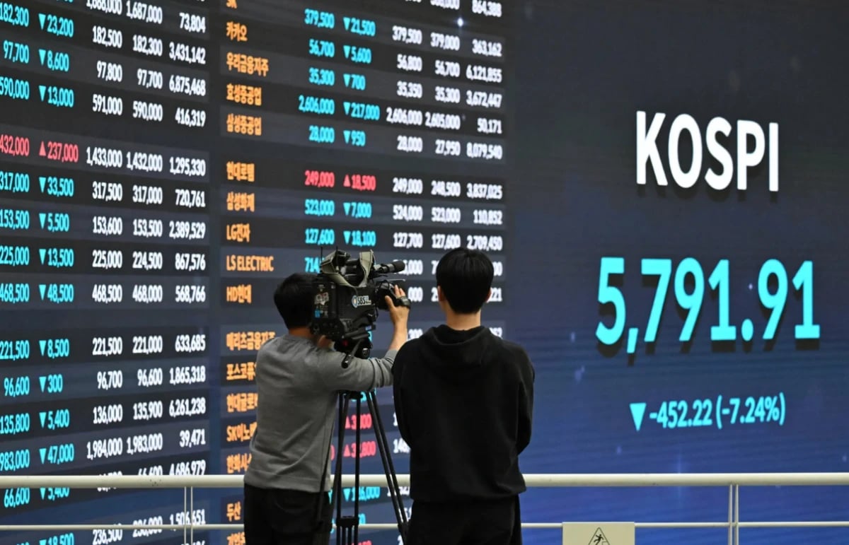 كوريا الجنوبية تزيح المملكة المتحدة لتصبح ثامن أكبر سوق للأسهم