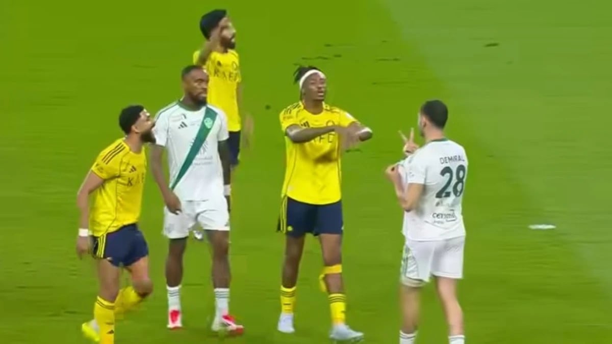 "الانضباط" تغرّم النصر والأهلي 395 ألف ريال وتوقف "دميرال" مباراة واحدة