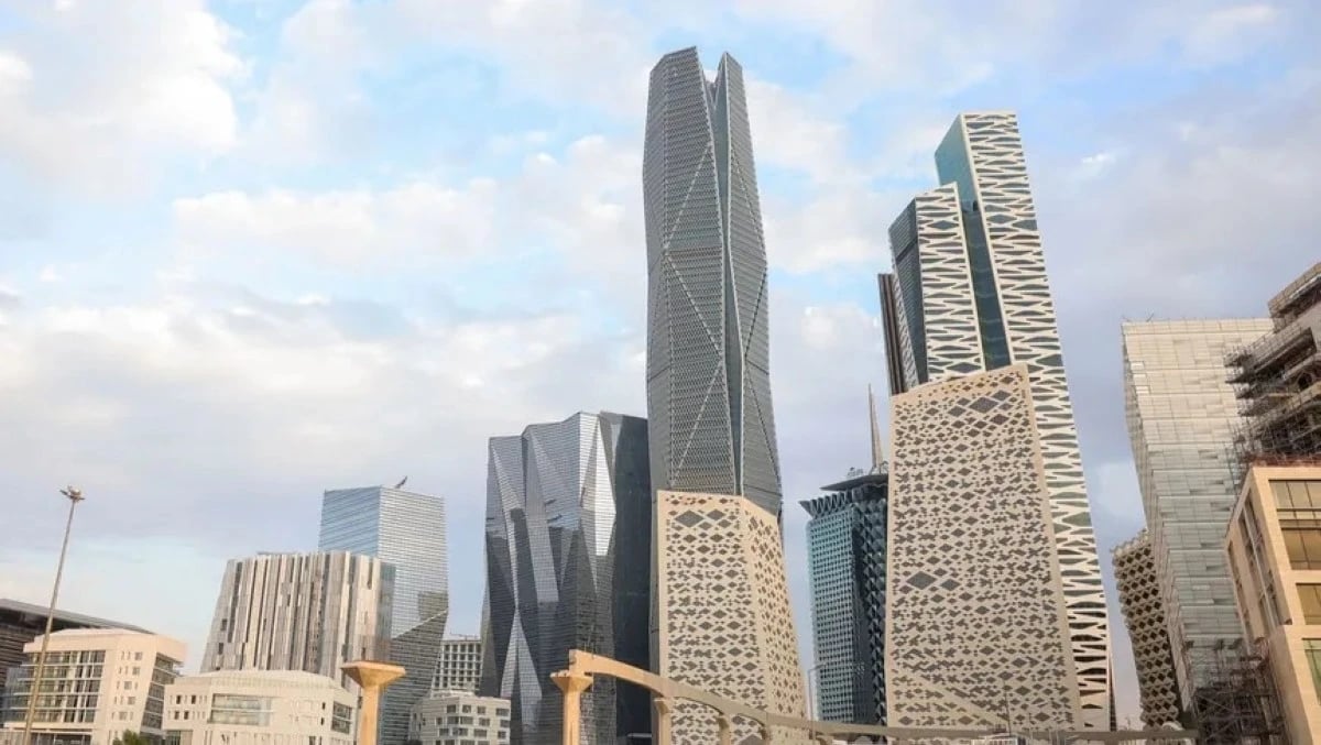 صندوق الاستثمارات العامة يبدأ تسويق سندات دولارية على 3 شرائح