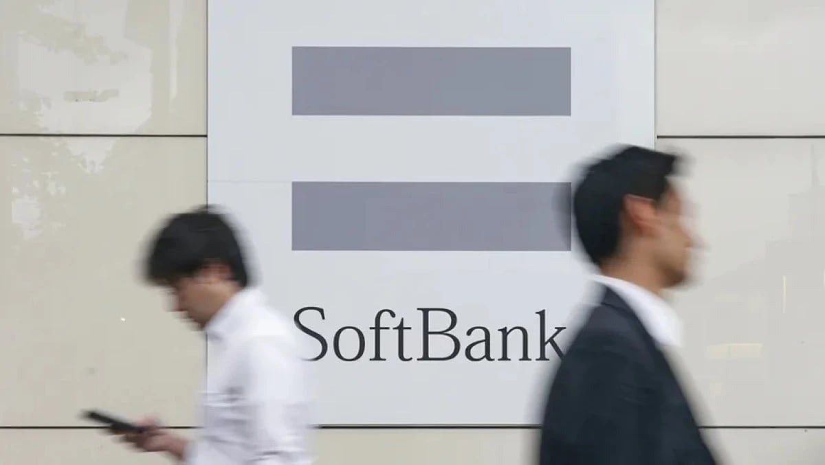 "سوفت بنك" تخطط لبدء إنتاج بطاريات مراكز الذكاء الاصطناعي