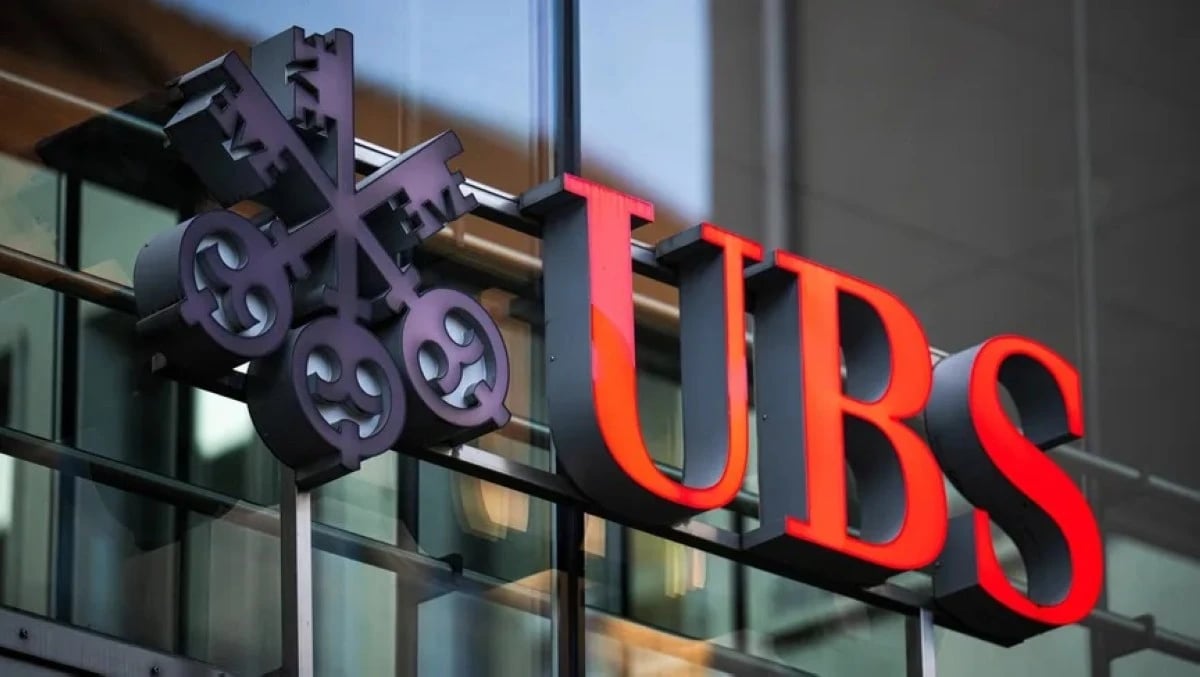 المنافسون يخطفون مديري الثروات من "UBS" في الشرق الأوسط