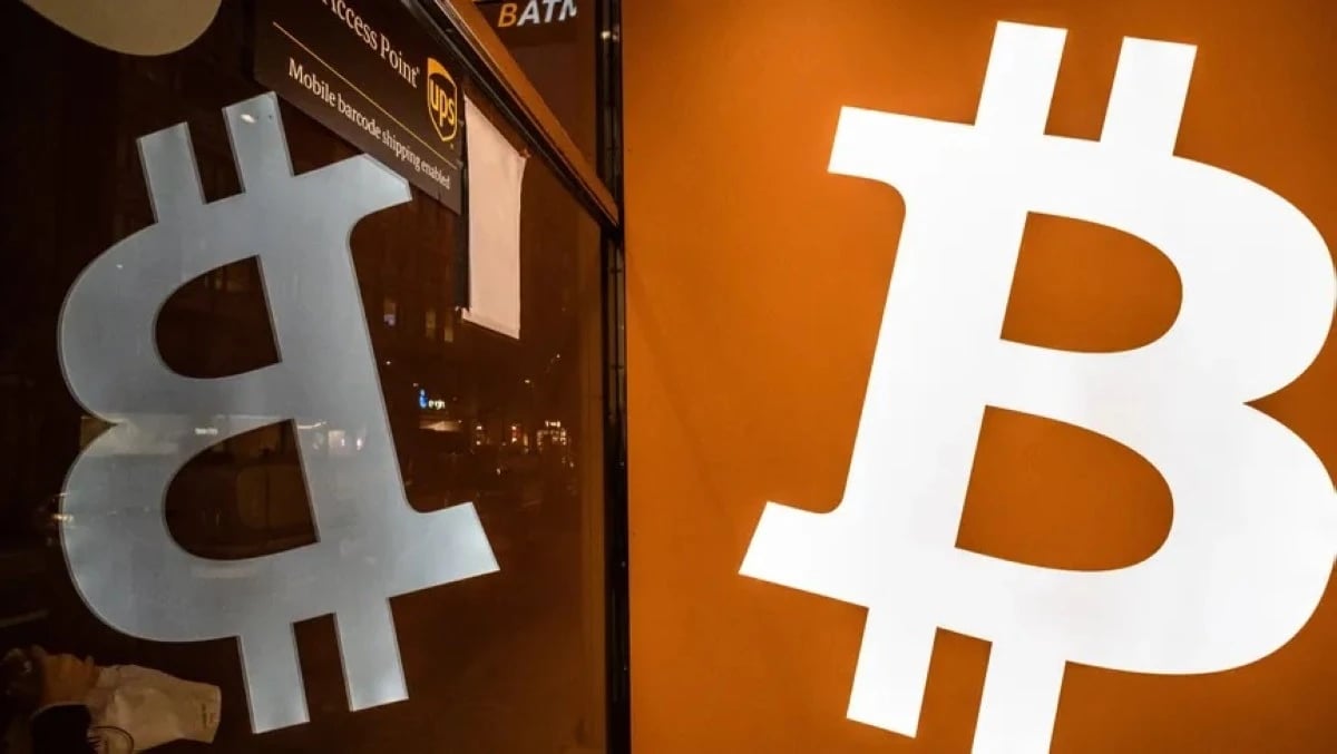 بيتكوين تواصل النزيف بينما تتألق أسهم التكنولوجيا