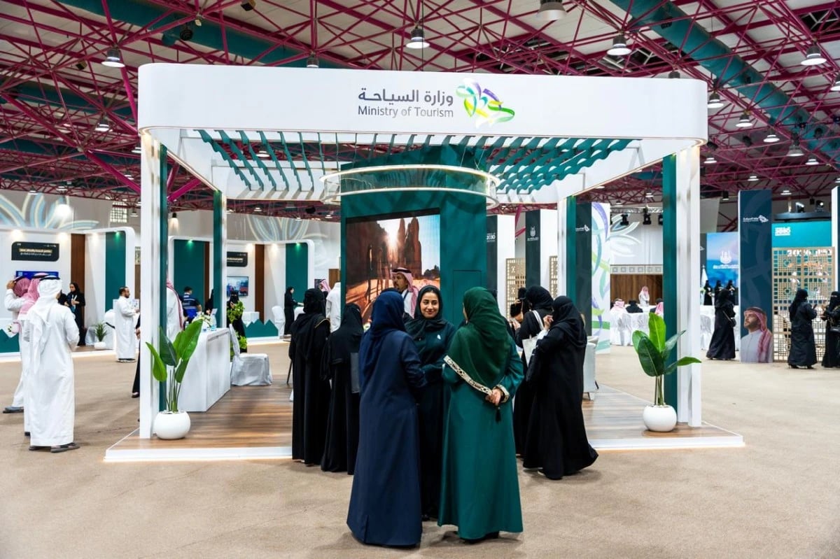 وزارة السياحة تعزز تمكين الكفاءات الوطنية عبر رعاية ملتقى المهنة والابتكار وهاكاثون الابتكار السياحي 2026