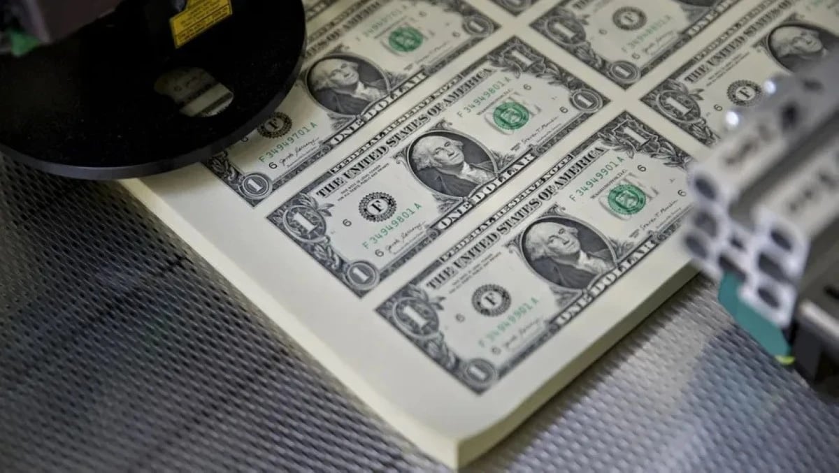 تفاؤل المتداولين بالدولار الأمريكي يبلغ أعلى مستوى منذ 2015