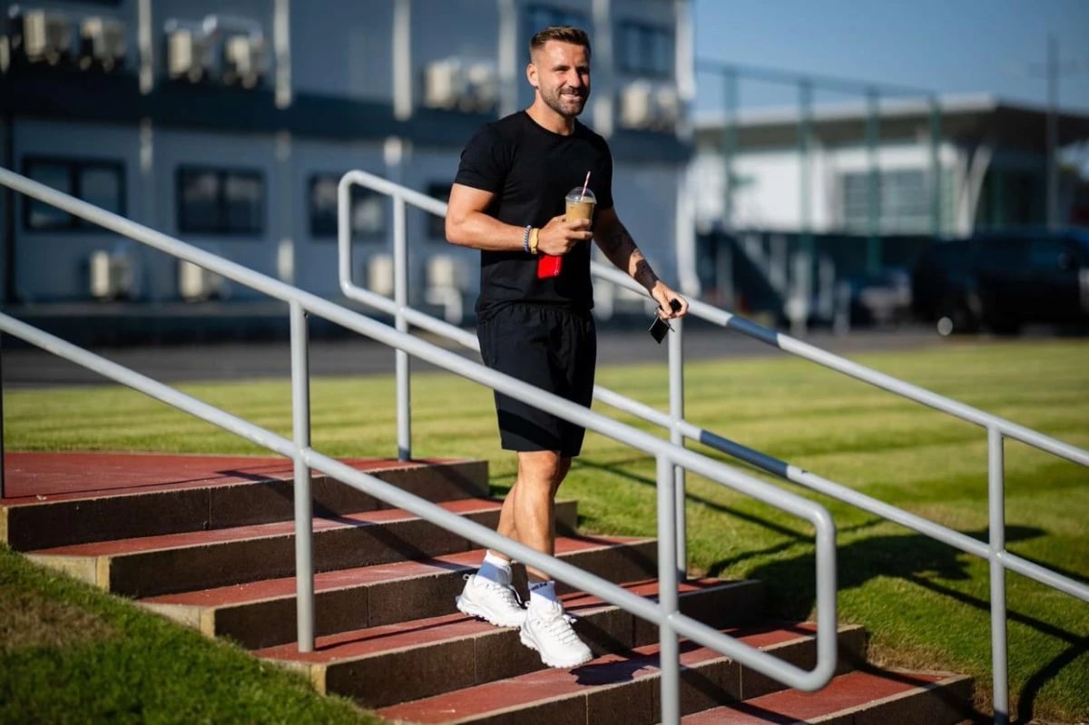 شركة بريطانية تستحوذ على 5.6% من أسهم نادي مانشستر يونايتد