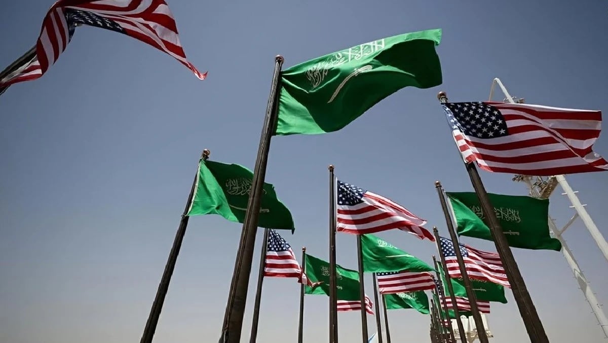 مصدر لـ"الشرق بلومبرغ": الاتفاق النووي السعودي - الأمريكي لا يشمل ربطاً بالتطبيع مع إسرائيل
