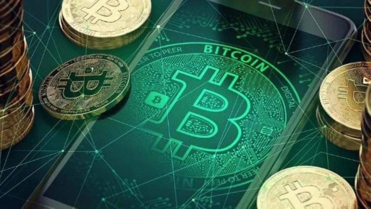 بيتكوين تتراجع في آسيا مع ترقب قرار الفيدرالي بشأن الفائدة