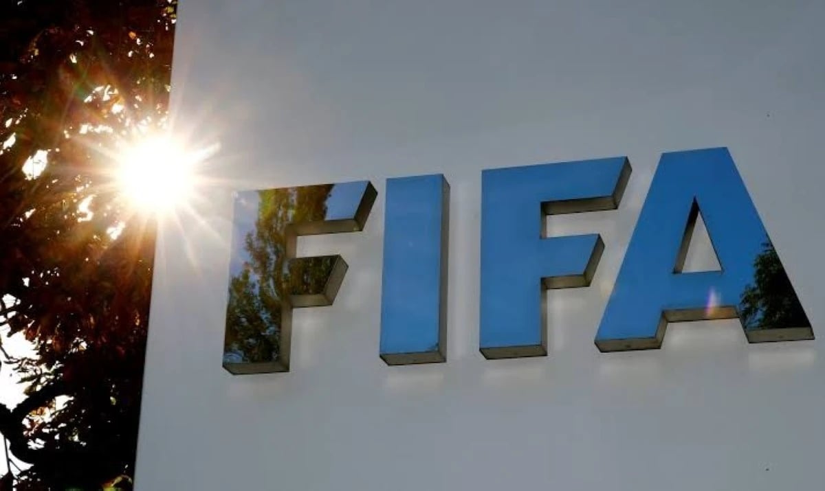 "فيفا" يعتزم بيع حصة في كيان جديد لتنظيم البطولات بـ 20 مليار دولار
