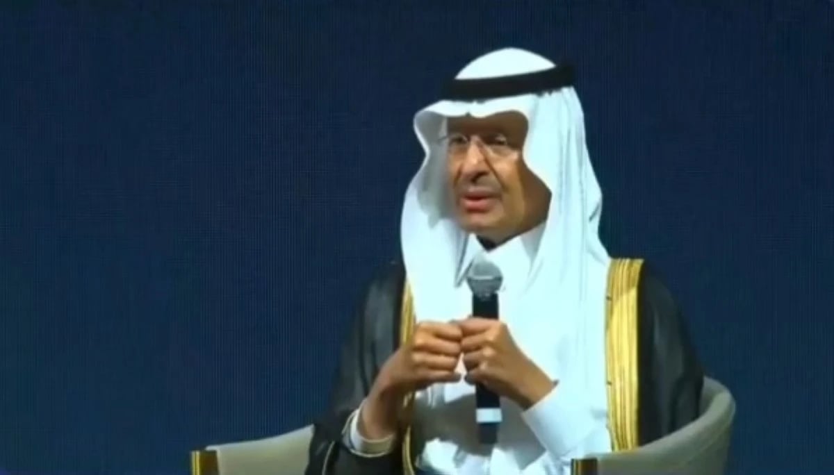 السعودية كالعنقاء تنهض من الرماد.. عبدالعزيز بن سلمان يسحر العالم