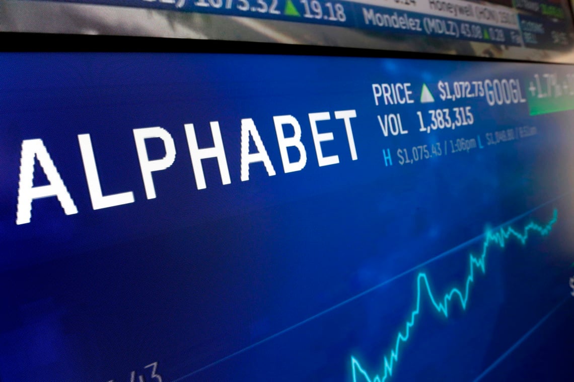 إنفاق "جوجل" الباذخ على التسويق وإبتكار الأجهزة يهبط بأرباح ألفابت في الربع الثالث