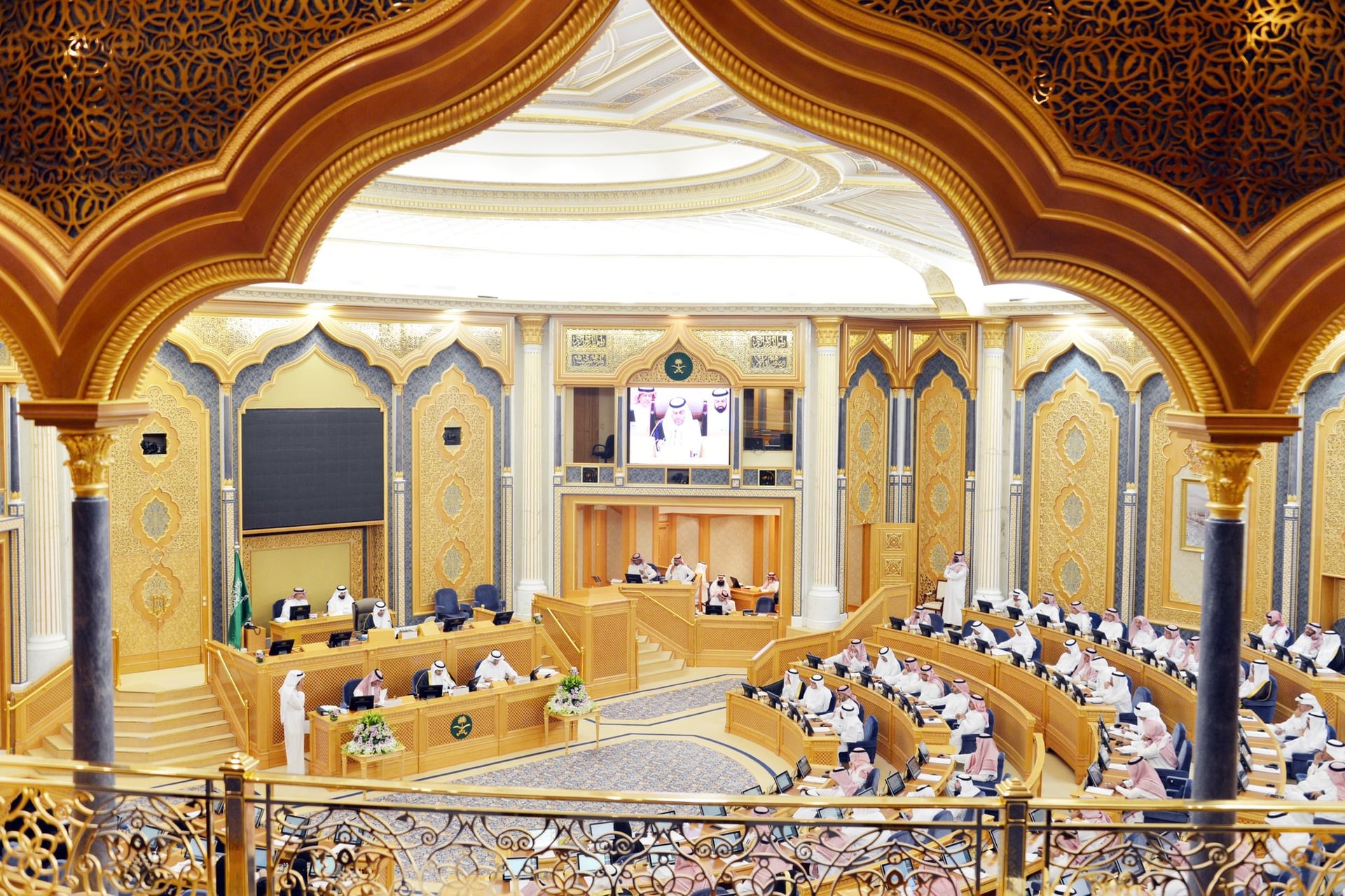 "الشورى" يطالب بالتوسع في دراسة تكاليف رحلة المستثمر لتقليلها وتشجيعه