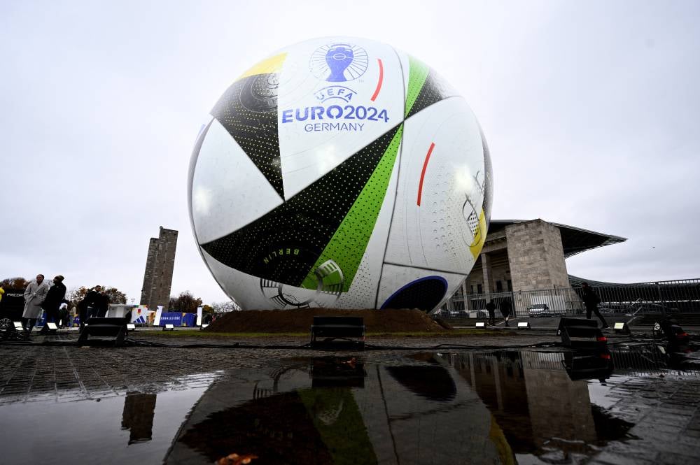 1.2 مليار يورو من "يورو 2024" تؤمن احتياطات "يويفا" المتضررة من الجائحة