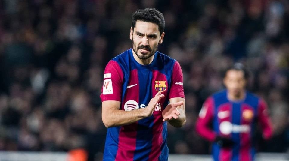 راتب جوندوجان يمنح برشلونة مساحة لقيد اللاعبين الجدد .. الرحيل يقترب