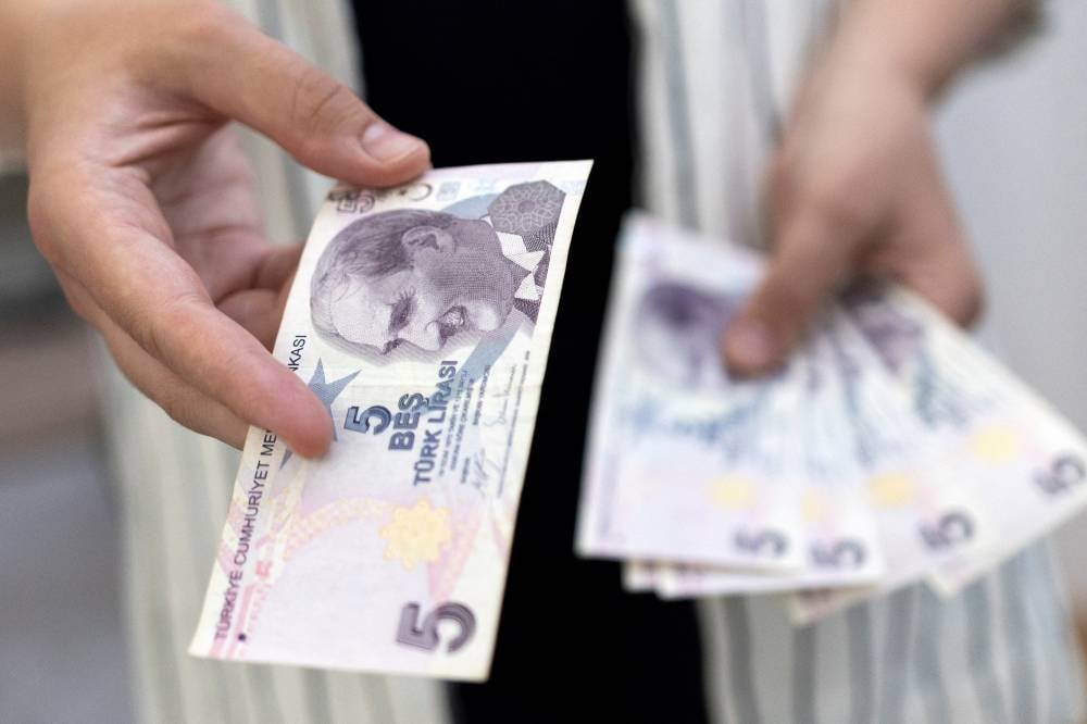 تركيا ترفع الرسوم الجمركية على البضائع المرسلة بالبريد