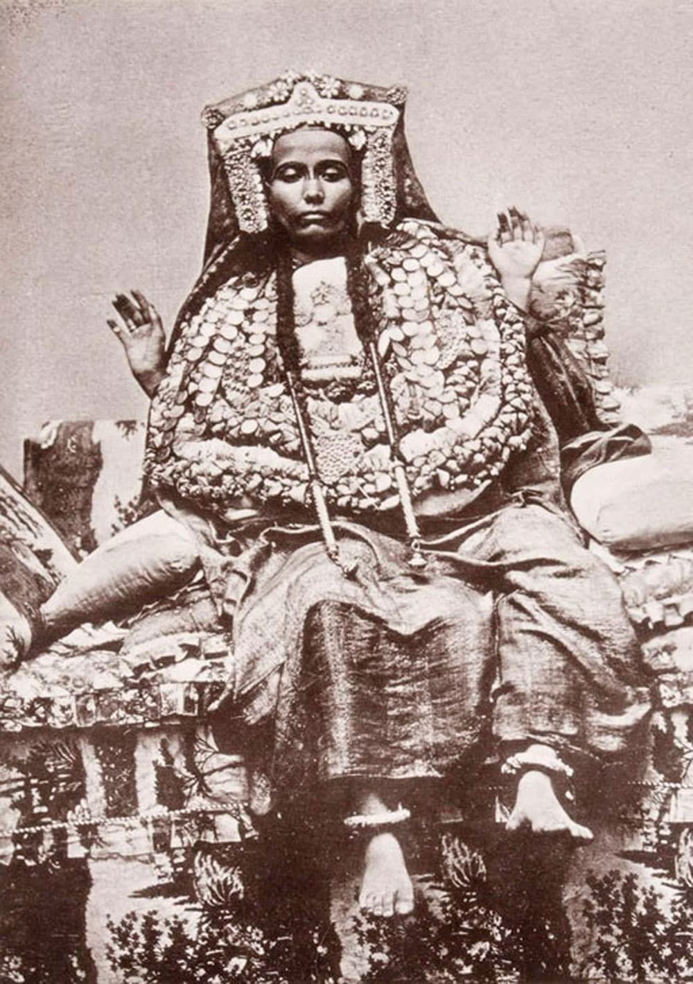 مكة المكرمة في عيون الرحالة .. عراقة العمارة وتنوع الثقافة