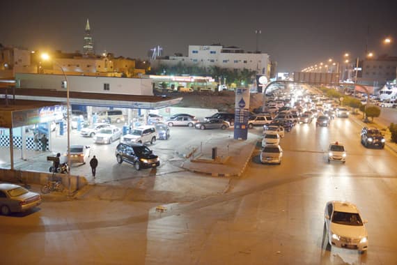 تعديل أسعار البنزين والديزل
يوفر 16 مليار ريال على
خزانة الدولة