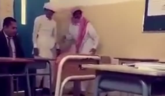 "التعليم" : حرمان الطلاب المسيئين لمعلهم من إكمال دراستهم لهذا العام