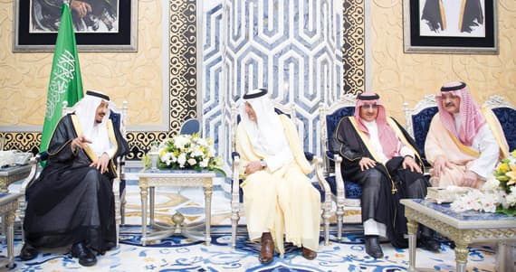 خادم الحرمين يصل إلى جدة قادما من الرياض