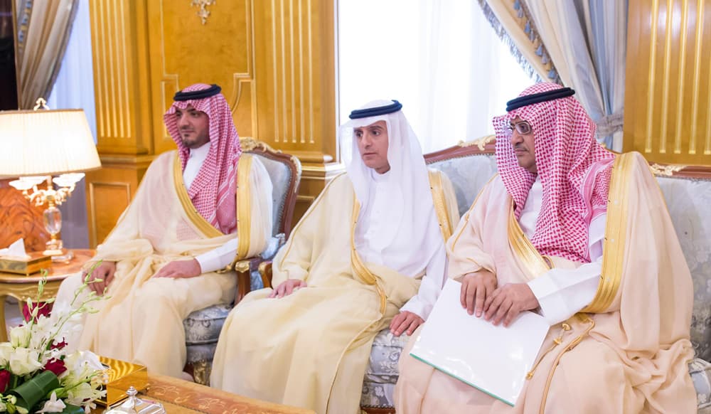 ولي العهد يعقد اجتماعاً مع وزير الخارجية الأمريكي