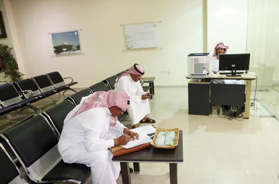 ربط خدمات مركز
التواصل في «الداخلية»
مع «أبشر»