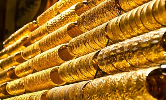 أسعار الذهب قرب أدنى مستوى لها في 3 أسابيع