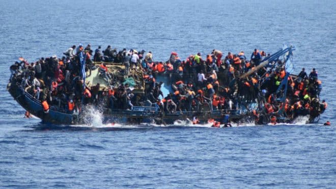 مفوضية اللاجئين ترجح مقتل 700 مهاجر في المتوسط في أسبوع واحد